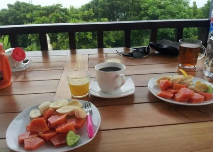 Bali فندق لوفينا